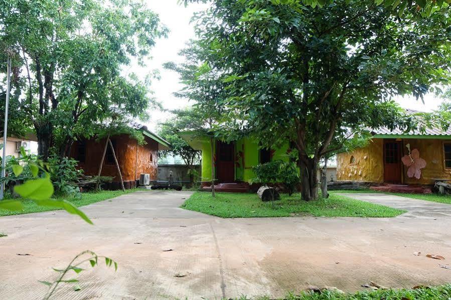Maiyai Resort - Big Tree Kamphaeng Phet Zewnętrze zdjęcie